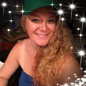 Meet your Posher, Holly-lynne